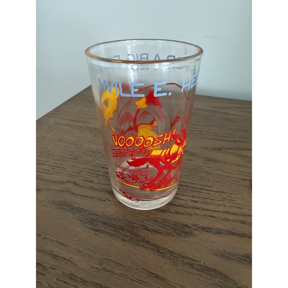 Vintage‎ 1974 Wile E Coyote Road Runner Warner Bros Glass Tumbler Beep Beep